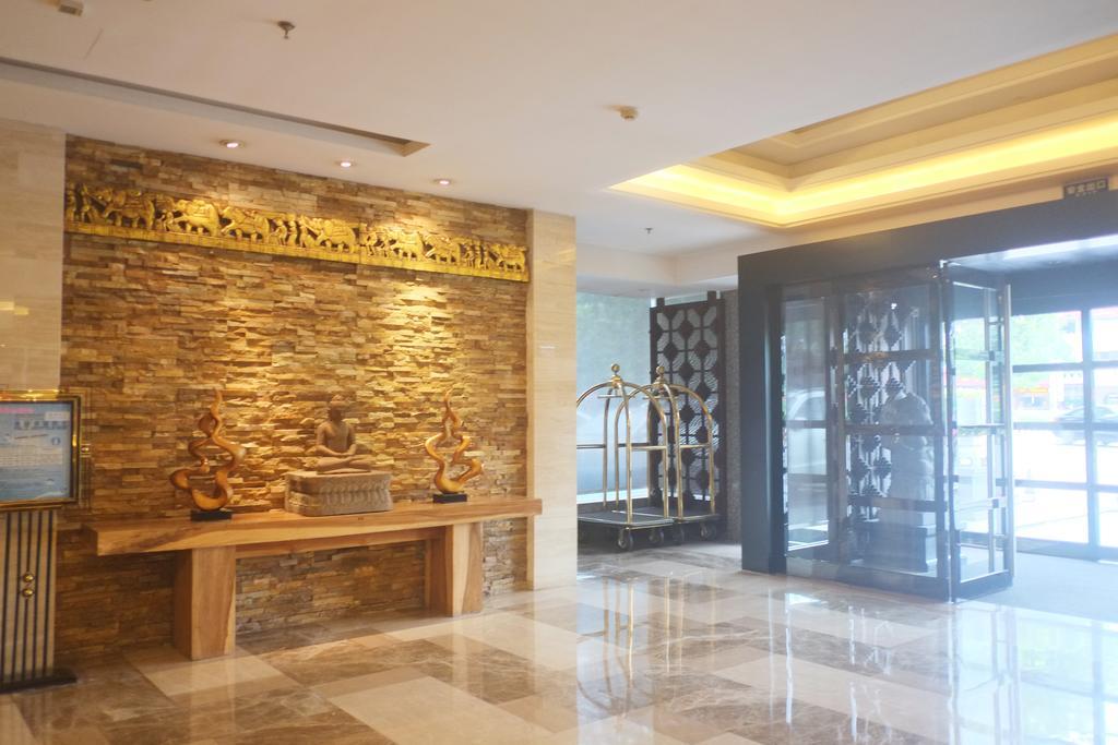 Narada Boutique Hotel Yiwu Huafeng Exteriör bild